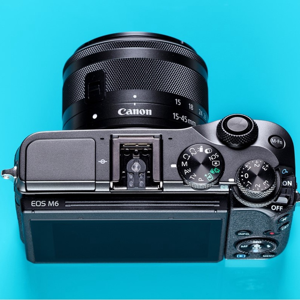 Canon EOS M6 Lens Kit camera 📸